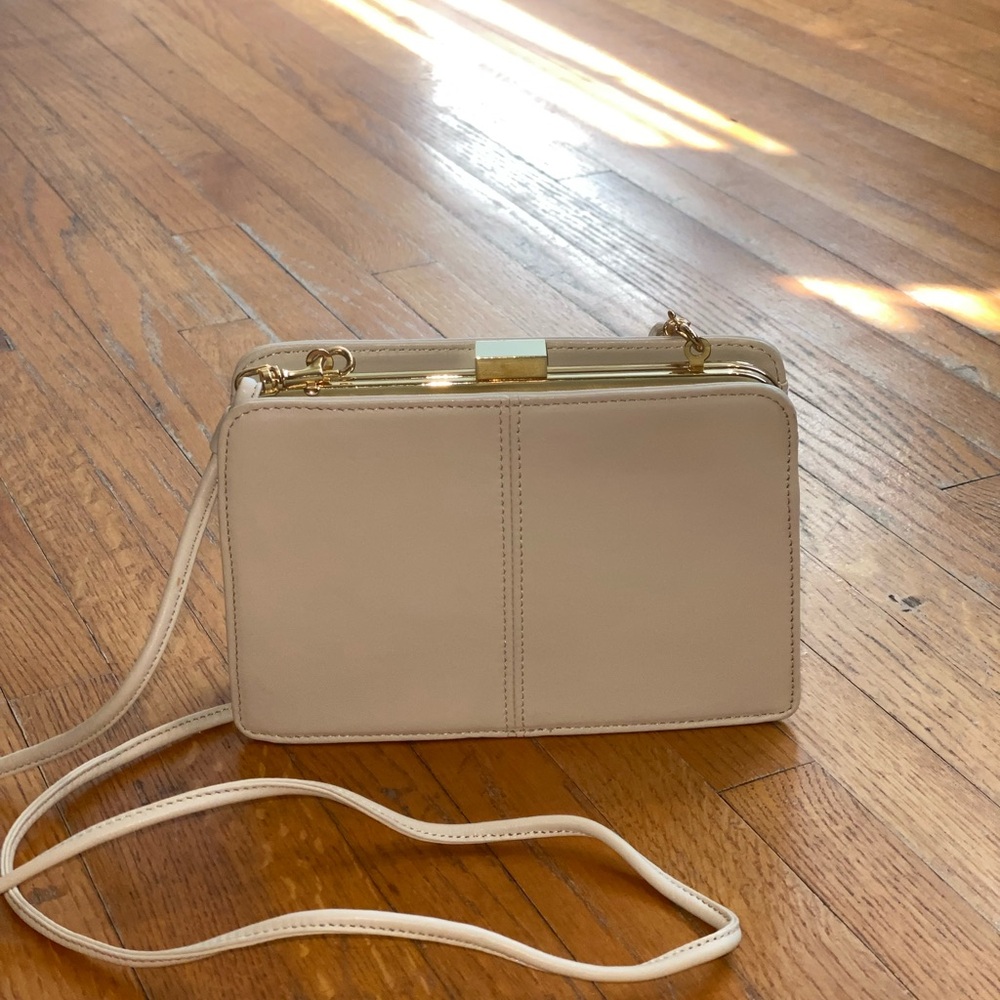 Vintage Preston & York Leather Crossbody Purse Off White with attached Mirror - Picture 3 of 13